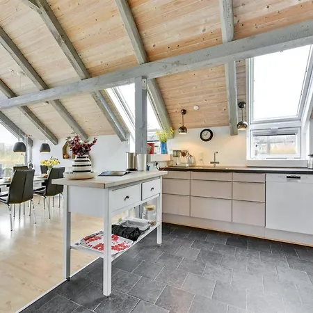 Gizella - 850m To The Fjord By Interhome Feriehus